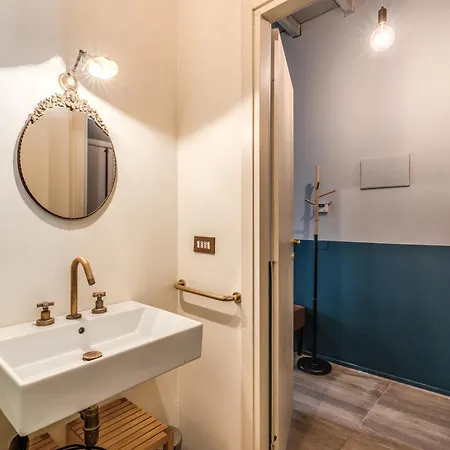 Stylish Flat Near Colosseum Apartamento Roma